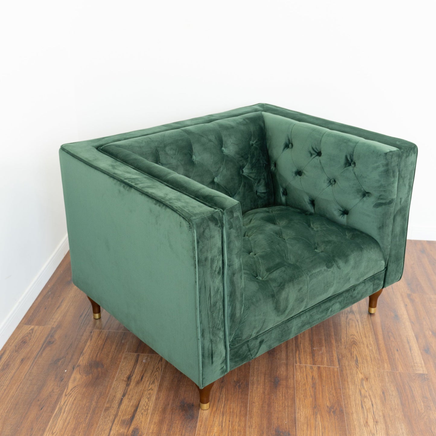 Evelyn Dark Green Velvet Lounge Chair